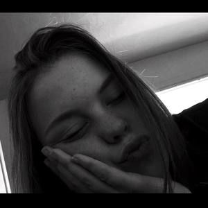 Meet your Posher, Abigail